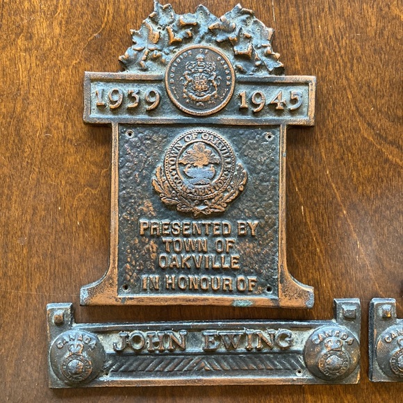 WW2 WWII CANADIAN PLAQUE PRESENTED BY THE TOWN OF OAKVILLE ONTARIO - Picture 2 of 8